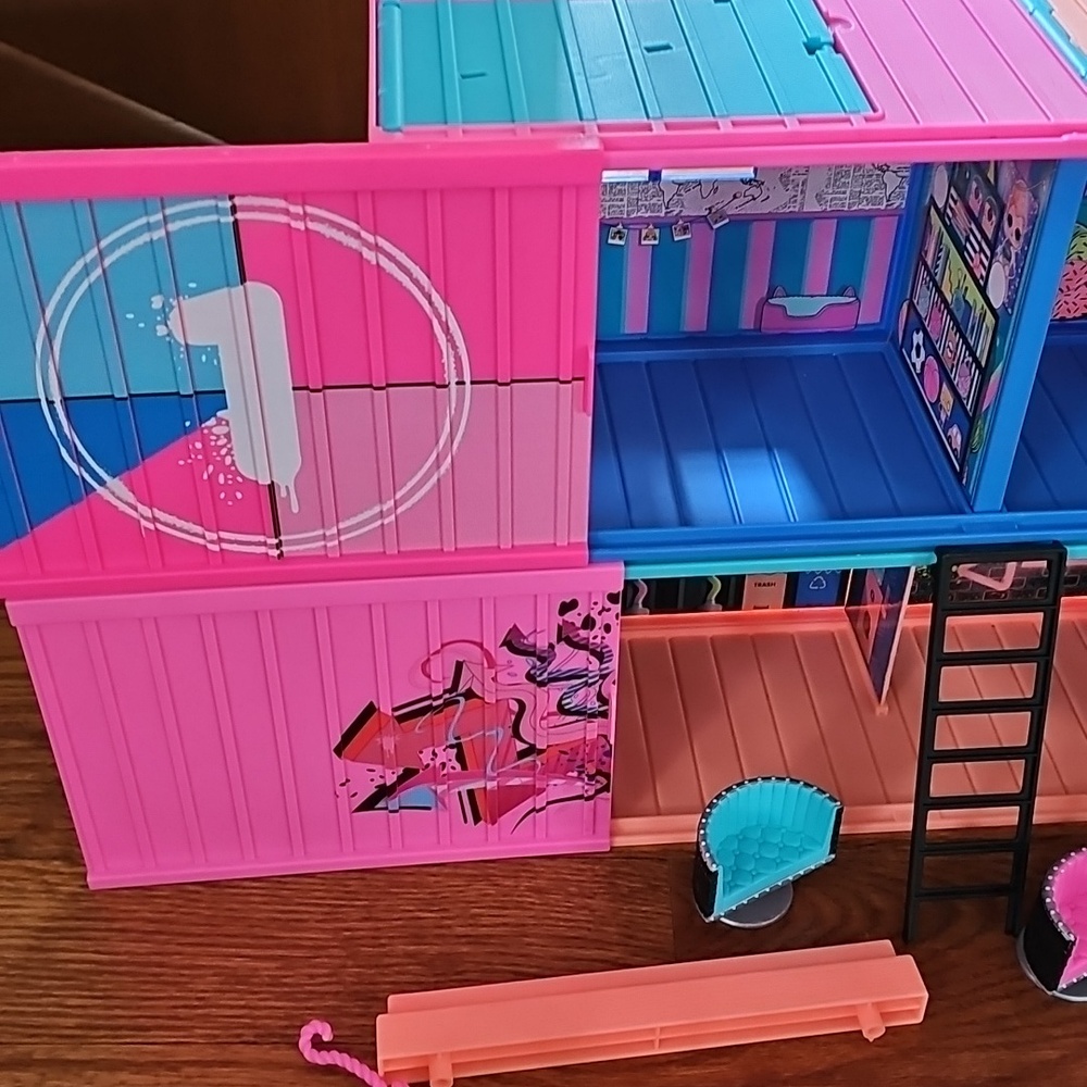 Lol Surprise Modular Doll Container House Clubhouse Playset - Picture 2 of 7